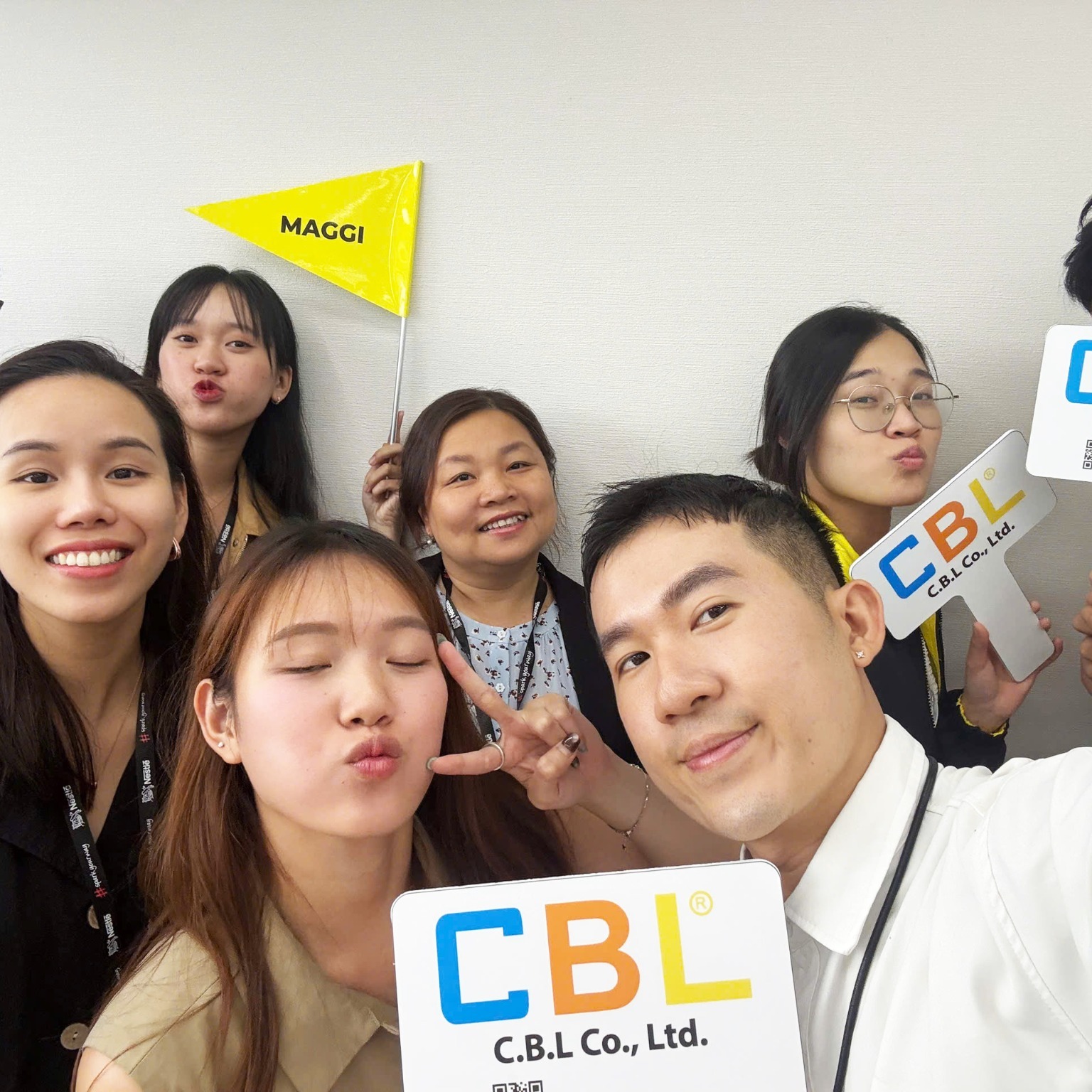 CBL checkin cùng Maggi